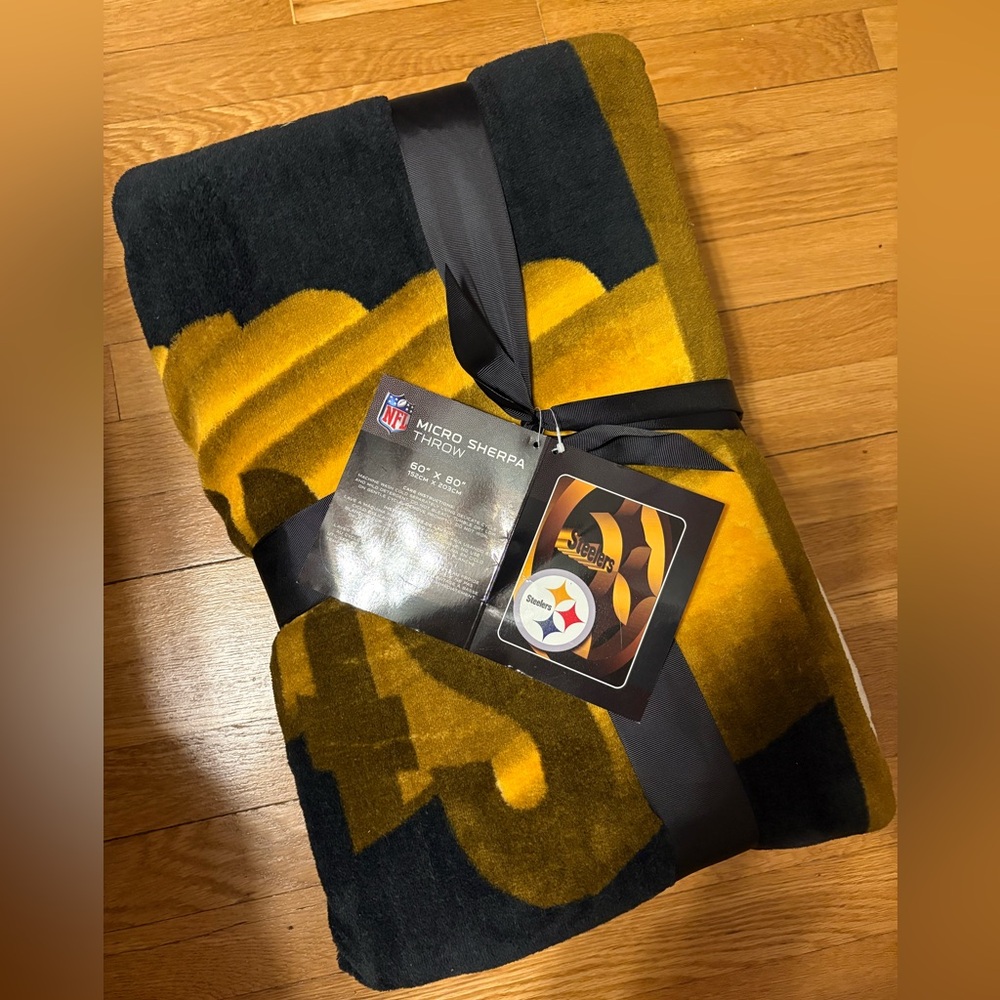 NFL Steelers Micro Sherpa Throw in Black and Gold